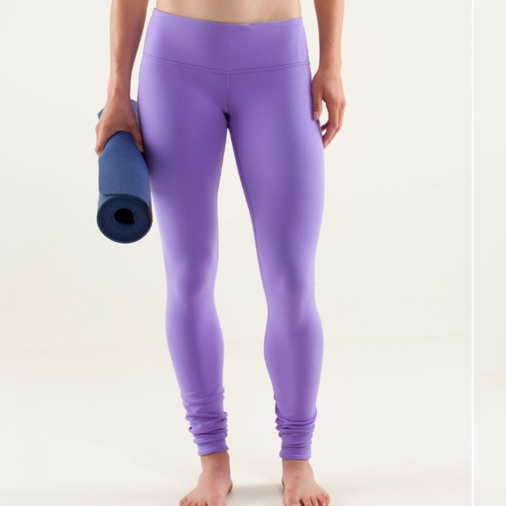 Lululemon Wunder Under Pant *Reversible
Power Purple / Aquamarine